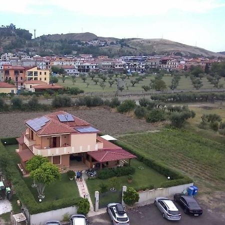 Bed&Breakfast La Villetta Botricello Exteriör bild