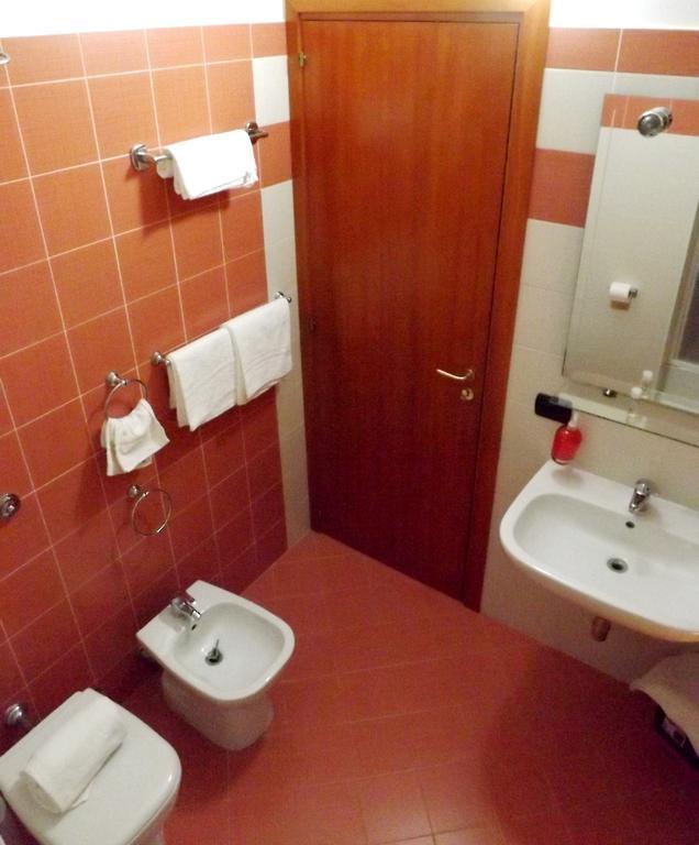 Bed&Breakfast La Villetta Botricello Rum bild